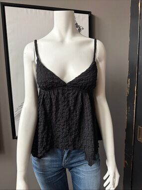 Black Textured V-Neck Women's Tank Top